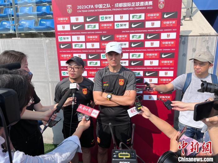 国足主教练否认球队框架已成型：对符合要求的