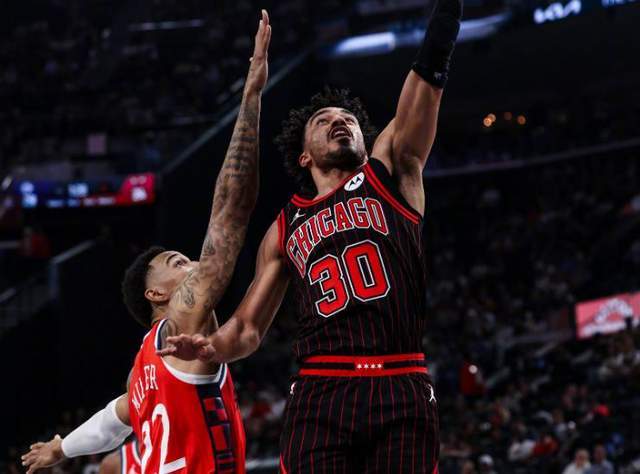 快船四连胜挺进季后赛区 泰伦卢目标提前达成