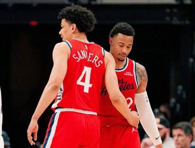 快船四连胜挺进季后赛区 泰伦卢目标提前达成