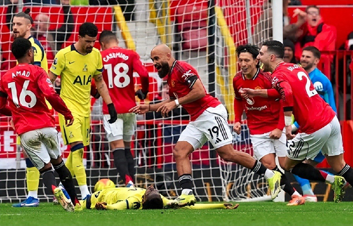 曼联卡里克转正悬而未决 欧洲名帅阿隆索或成替