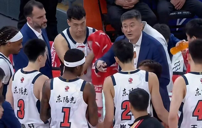 CBA常规赛第40轮激战落幕 多强格局生变广东惨遭