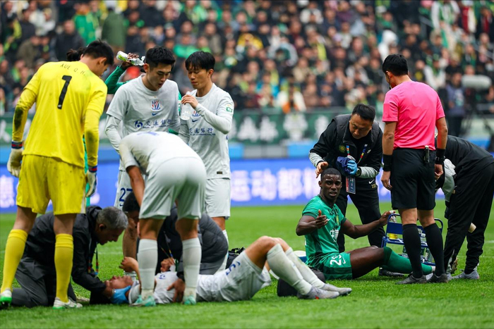 中超联赛“腿震荡”换人乱象引足协新规